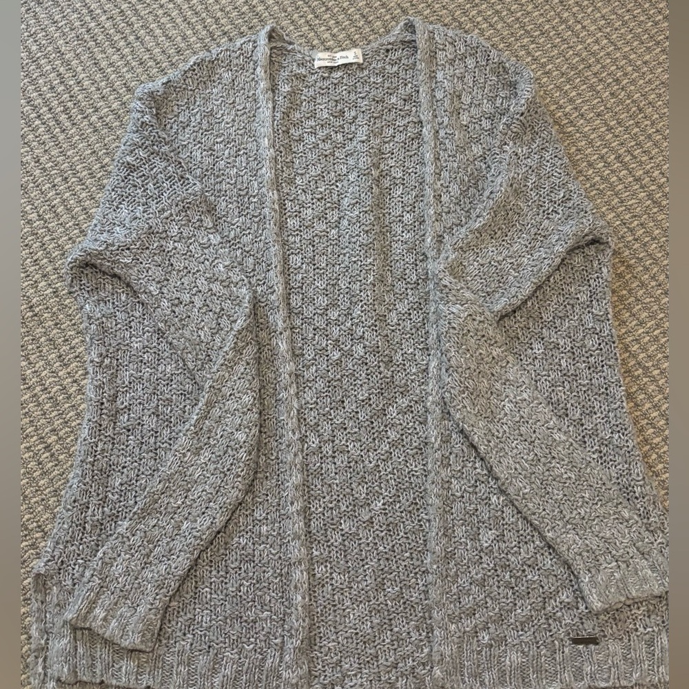 Abercrombie & Fitch Gray Knit Cardigan